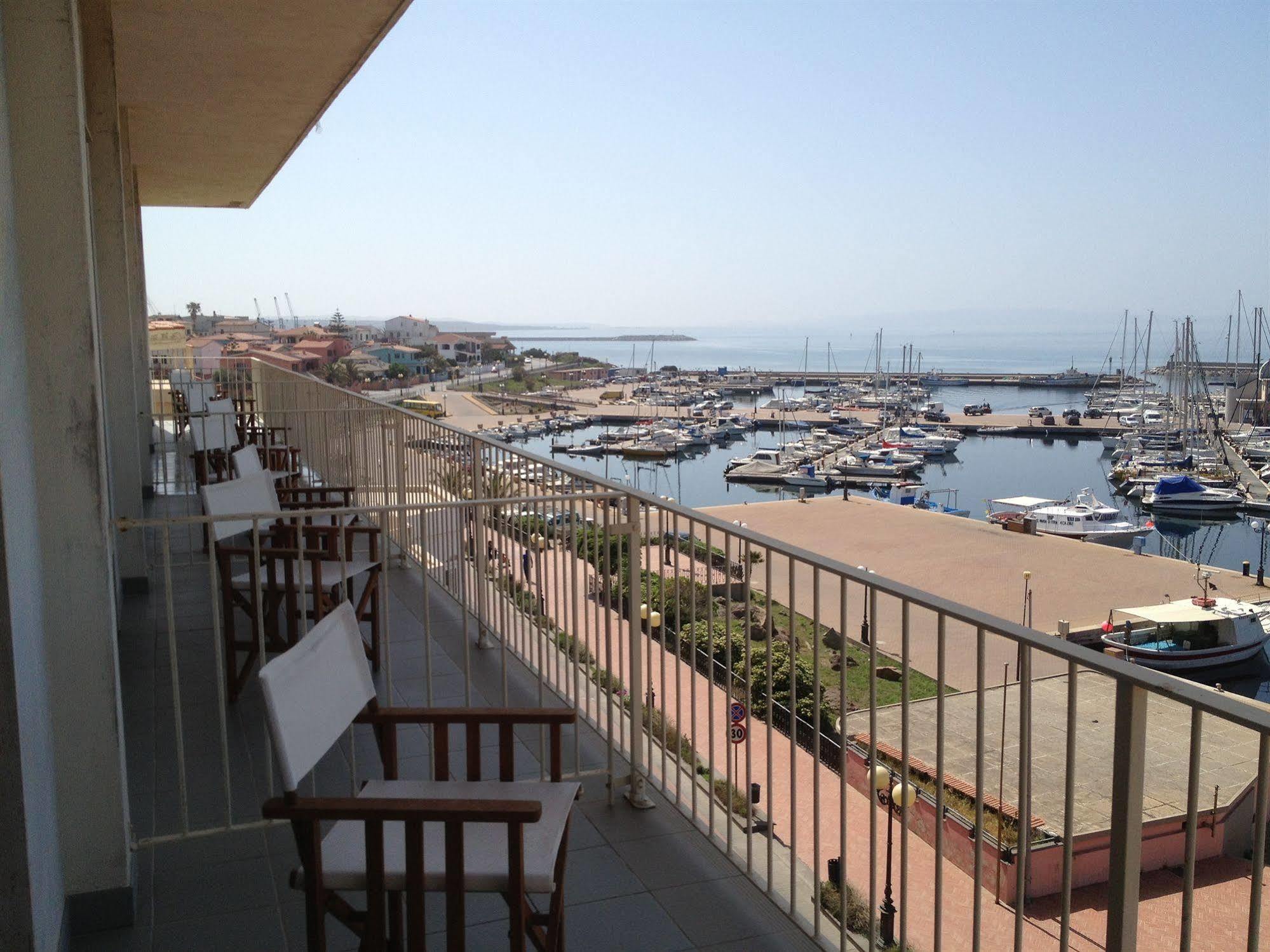 Panorama Hotel Portoscuso Exterior photo