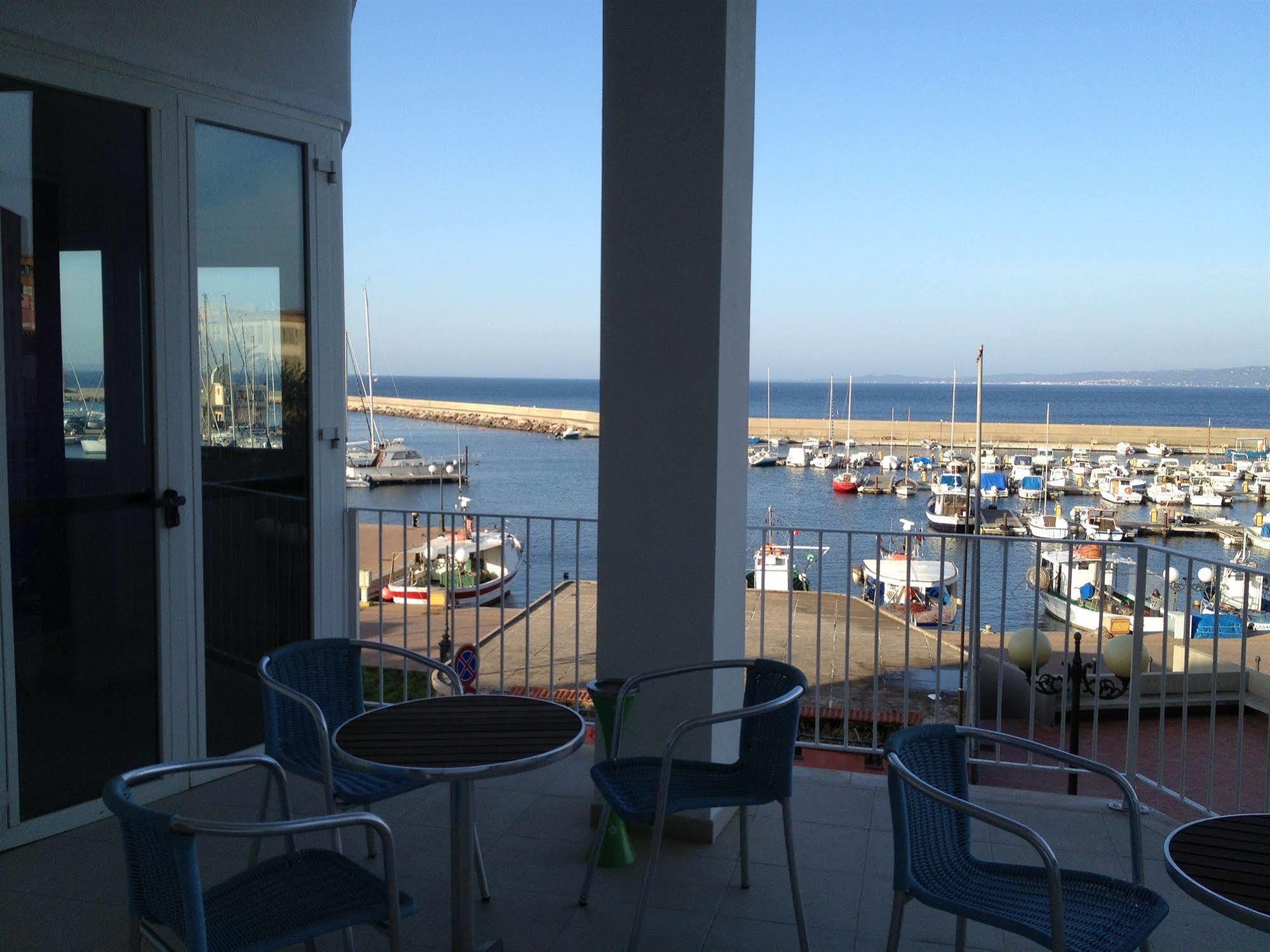 Panorama Hotel Portoscuso Exterior photo